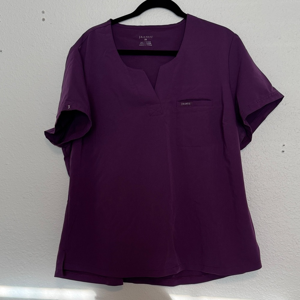 Jaanuu Women’s Scrubs